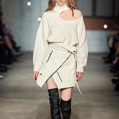 Turtle neck off shoulder pullover