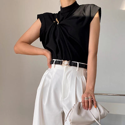 Buckle Knot Black T-Shirt